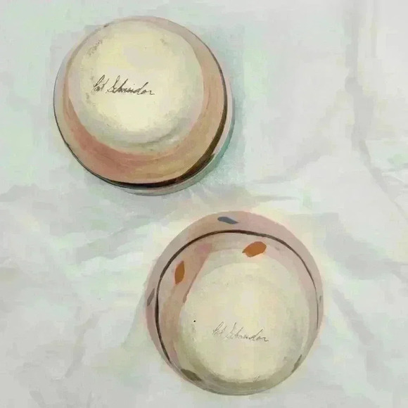 Two Colorful Abstract Fantasy Clay Pots‎ 5 1/2" & 4 7/8" By Pat Schneider Signed - Picture 6 of 8